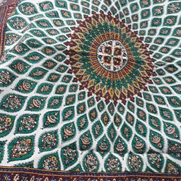 رومیزی و سفره قلمکار اصلی اصفهان درجه یک   صد در صد پنبه   رنگ ثابت قابل شستشو تضمینی هست 
