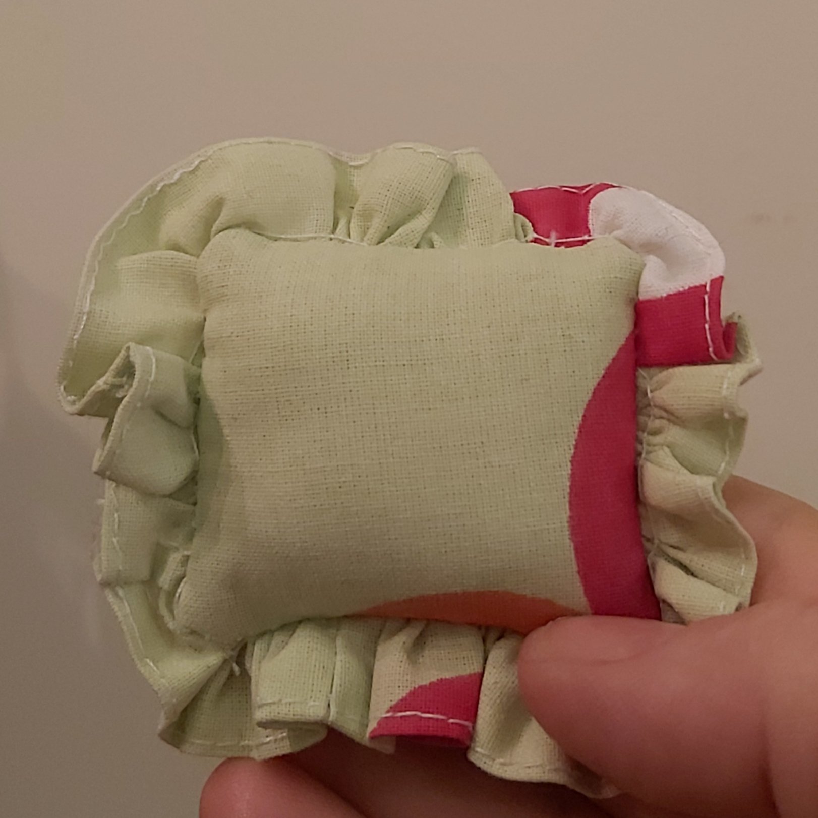 عروسک لپ لپو 2(پس کرایه)