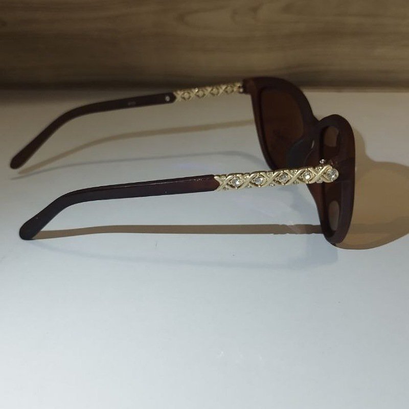عینک افتابی زنانه شیک فریم کائوچویی uv400 انتی رفلکس پلارایز مناسب برای خانم های شیک پوش و خانم هایی که رانندگی میکنند