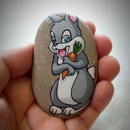 نقاش روی سنگ طرح خرگوش فانتزی