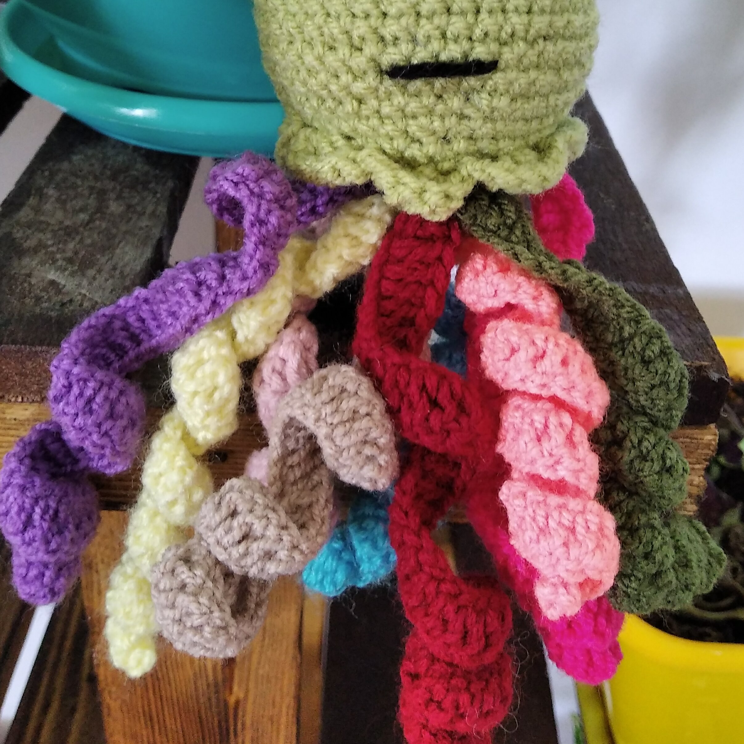 عروسک بافتنی هشت پای چند رنگ