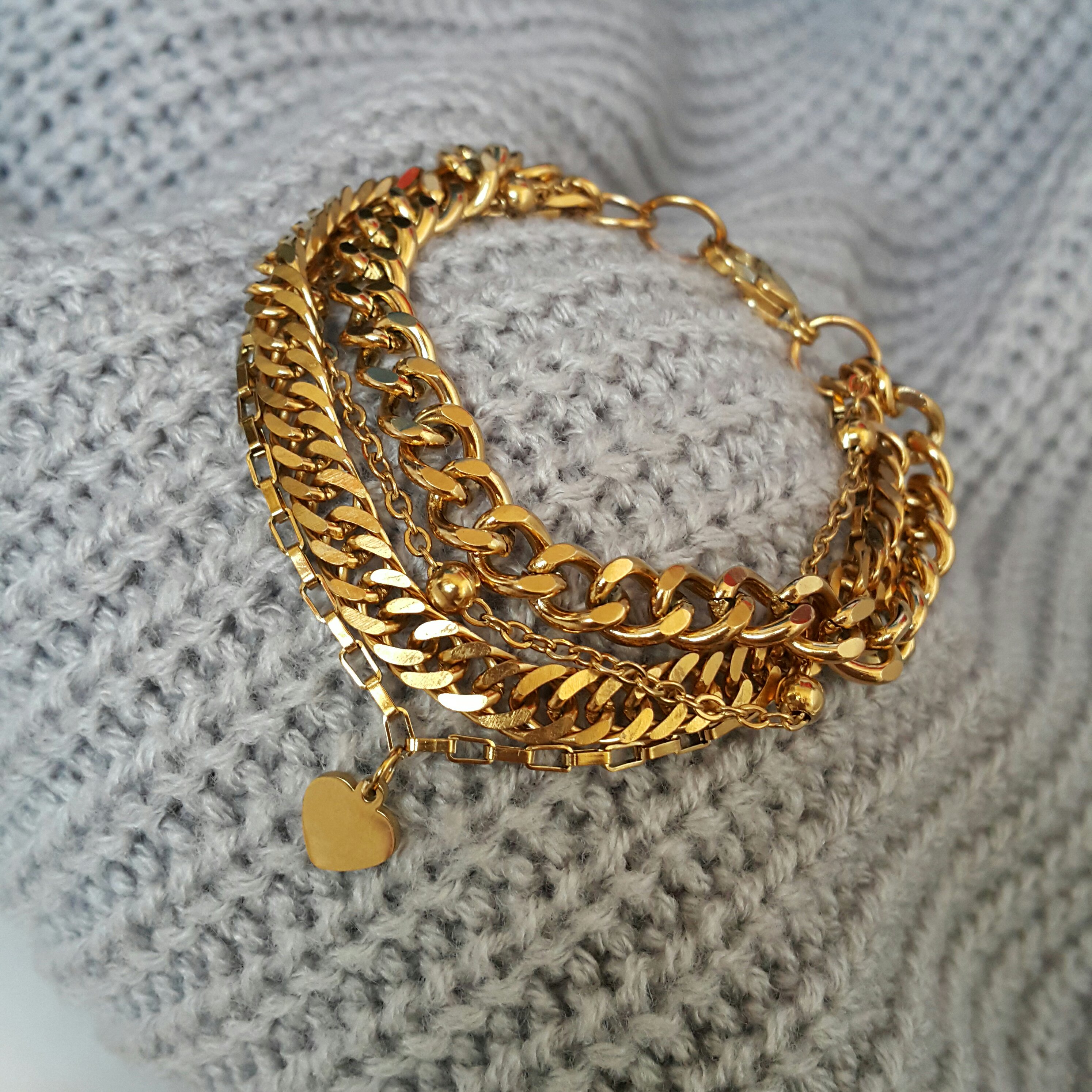 دستبند 4 ردیفه  دستبند چندتایی دستبند کارتیر 