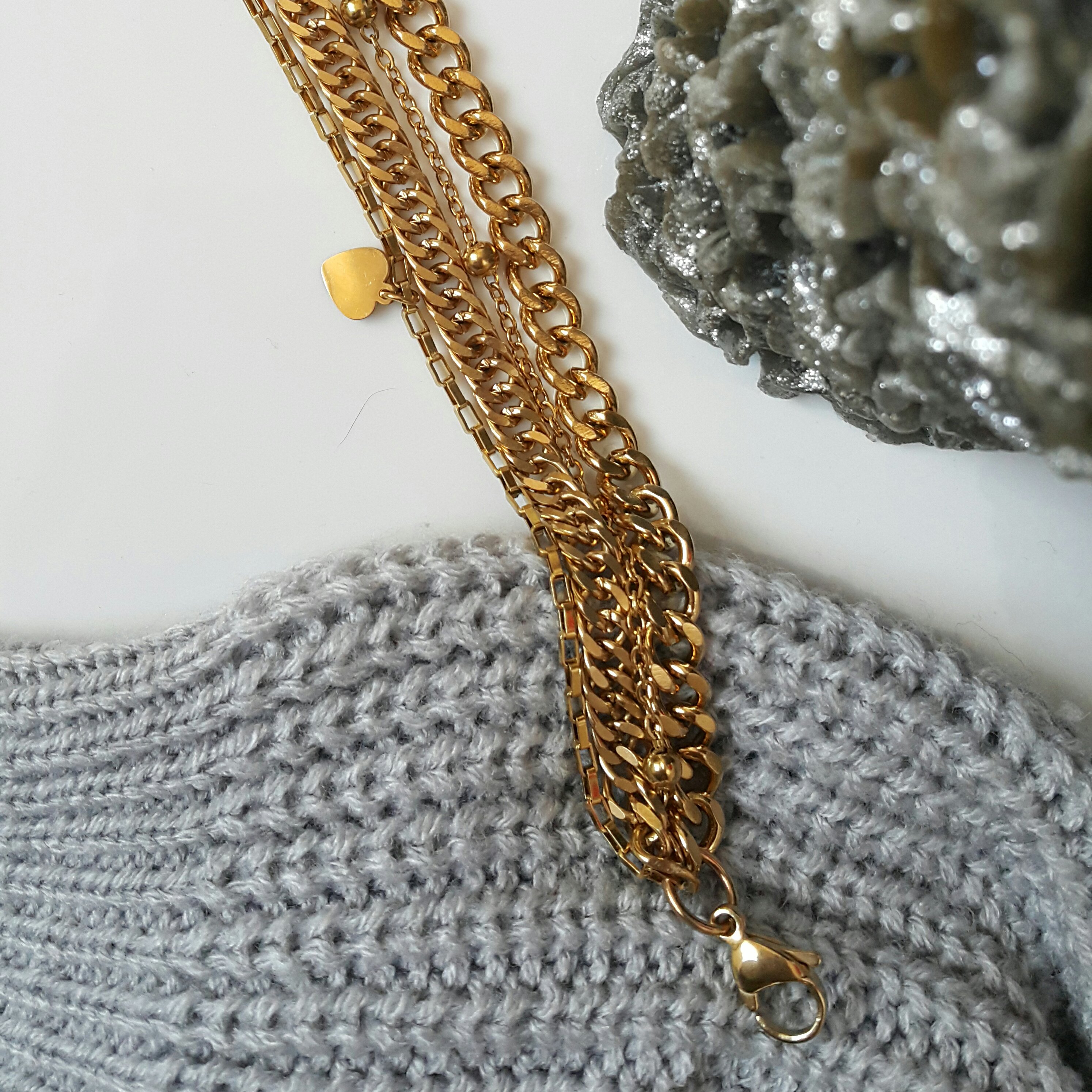 دستبند 4 ردیفه  دستبند چندتایی دستبند کارتیر 