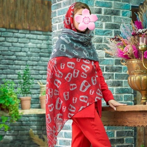 شال نخ کتان طرح هه دور دوخت منگوله دار مناسب برای بهاروتابستان عرض76 طول 190سانت ایستائی عالی