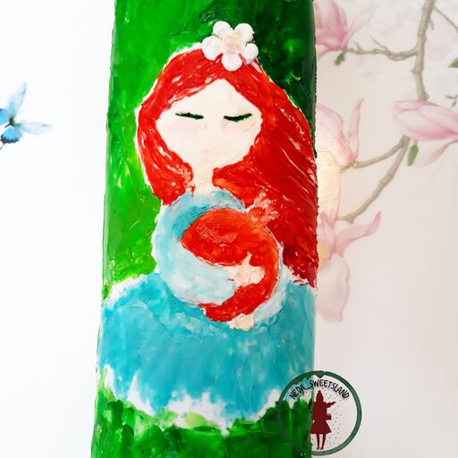 کیک رولت خامه ای نقاشی دخترک یلدایی