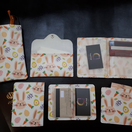 کیف پول، جاکارتی، جلد عینک، کیف مدارک و جادستمالی ،جلد پاسپورت در ست چرم مصنوعی (طرح خرگوش)