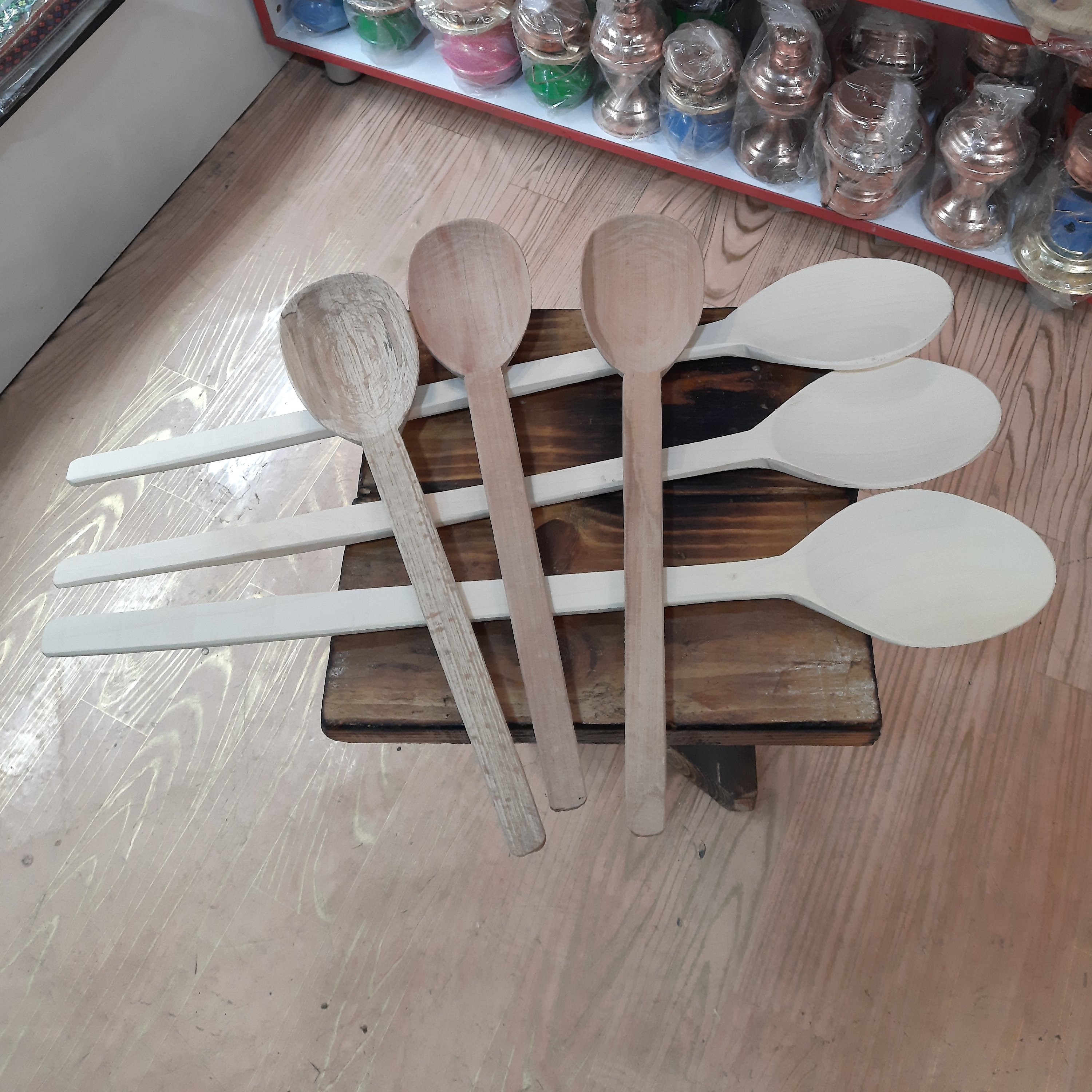 قاشق چوبی
