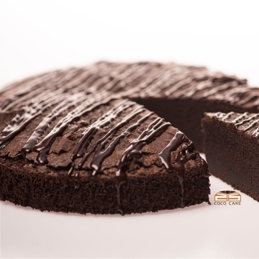 کیک های اسفنجی براونیز آلبالو :شکلات80درصد وپدر کاکائوهلندی تکه های آلبالو خونگی