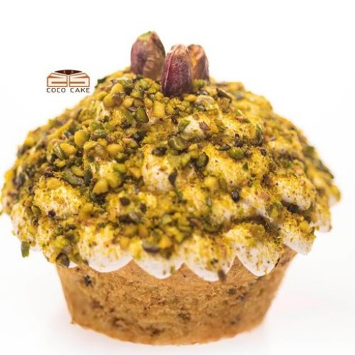 کیک پستهportion کیک اصیل ایرانی با کراست پسته خامه