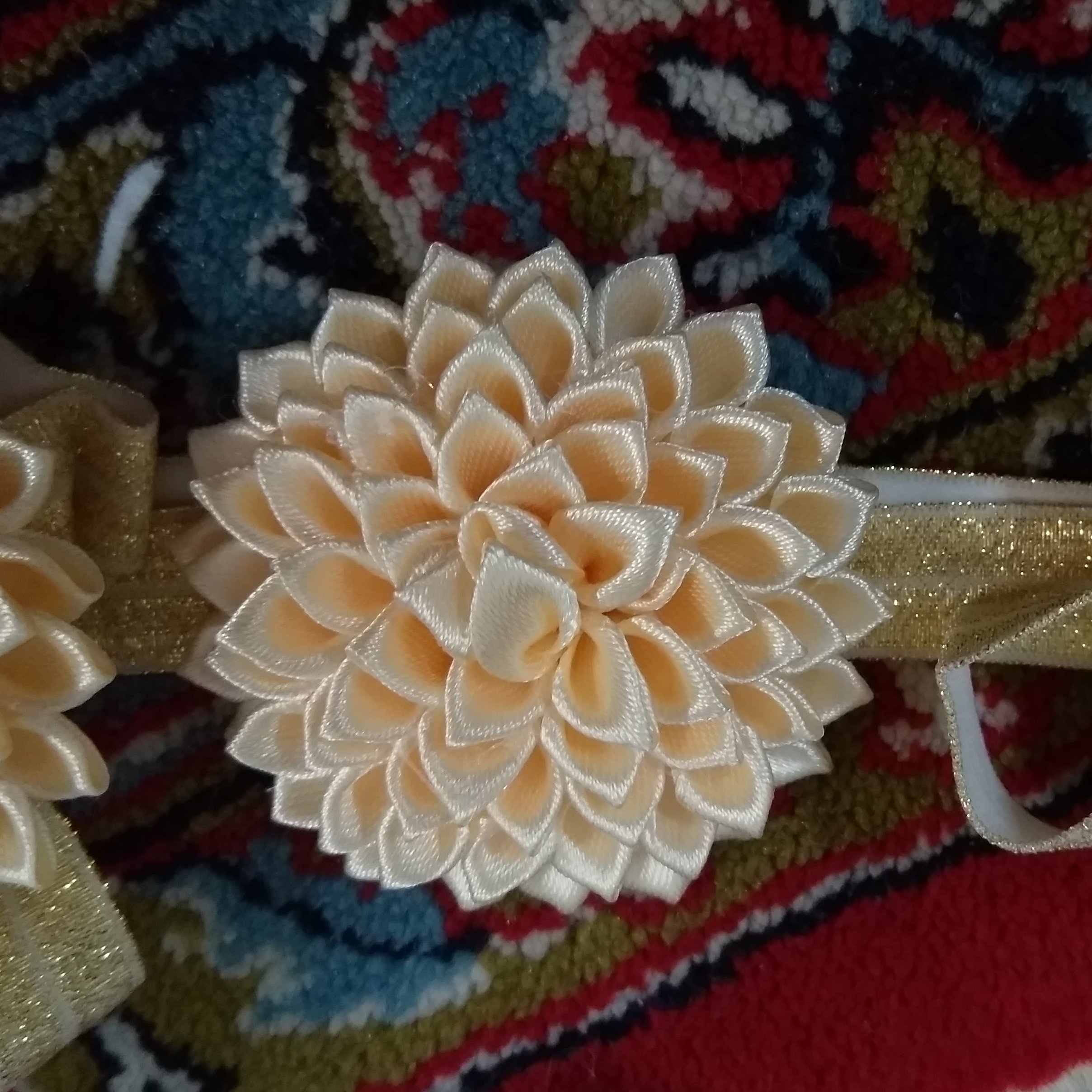 پاپوش و تل زری دار