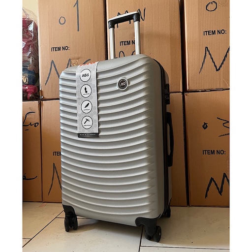 چمدان سایز کابین کوچک  نقره ای برند اوماسو