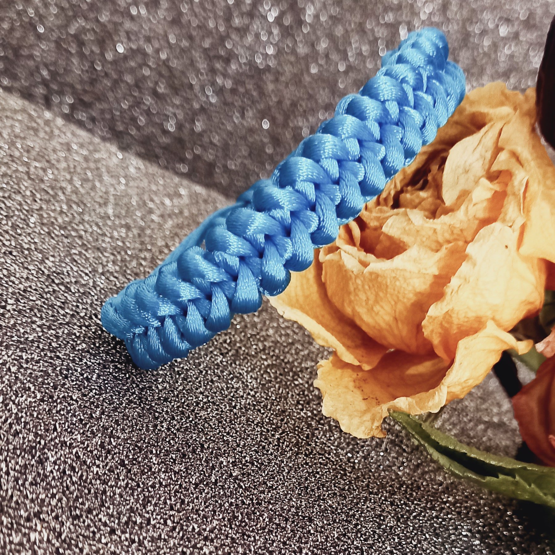 دستبند قیطون اسپرت تک رنگ