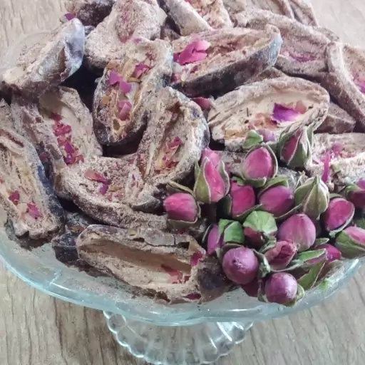 چیپس خرما پیارم با طعم گل محمدی