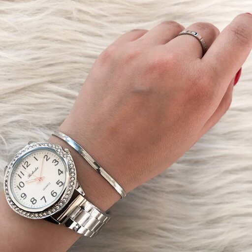 ساعت زنانه بالدا (Baleda) بنداستیل نقره ای صفحه سفید همرا با دستبند و انگشتر ست

