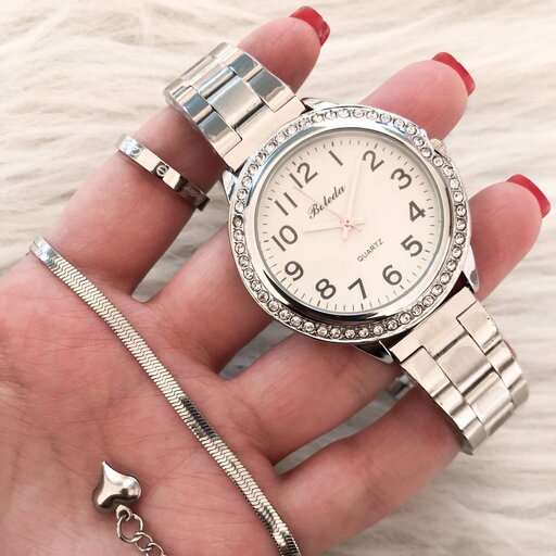 ساعت زنانه بالدا (Baleda) بنداستیل نقره ای صفحه سفید همرا با دستبند و انگشتر ست
