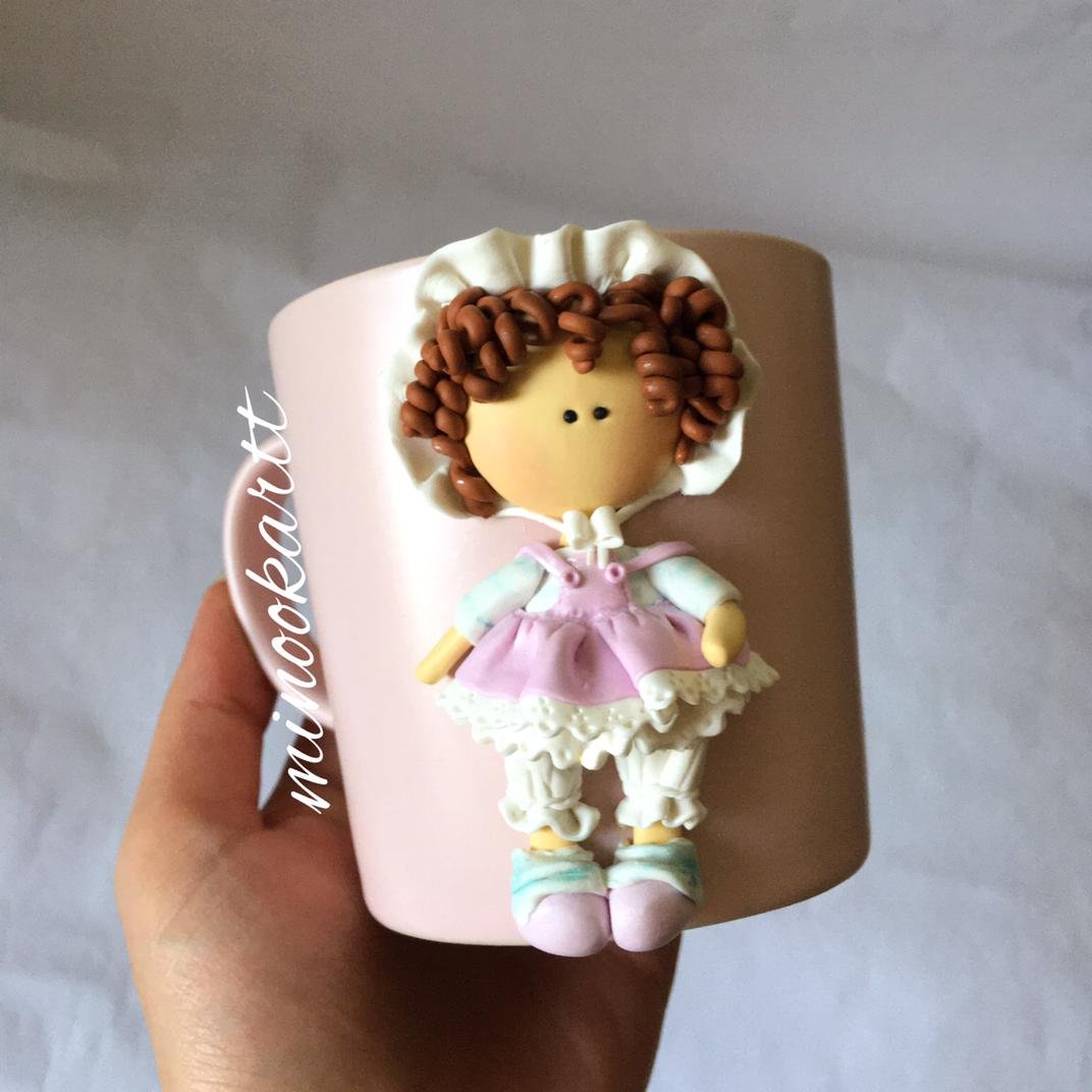 ماگ عروسکی دختر روسی (عروسک کار شده نشکن و قابل شستشو)