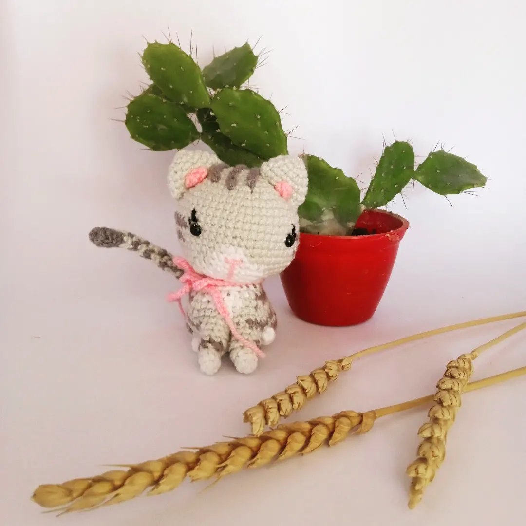عروسک بافتنی گربه ی ملوس