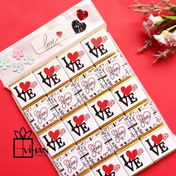 شکلات ولنتاین بسته  20 تائی  در دو طرح متفاوت با تزئین قلب و شکوفه های اکلیلی 