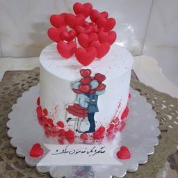 کیک تولدخانگی مدرن باتزیینات چاپ وقلب فوندانت سالگرد ازدواج