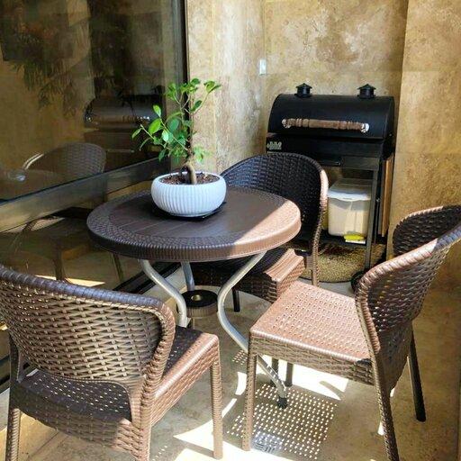 میز و صندلی پلاستیکی 4 نفره -مخصوص فضای باز - حیاط - تراس - بالکن-روف - دکور- ارسال رایگان به کل ایران