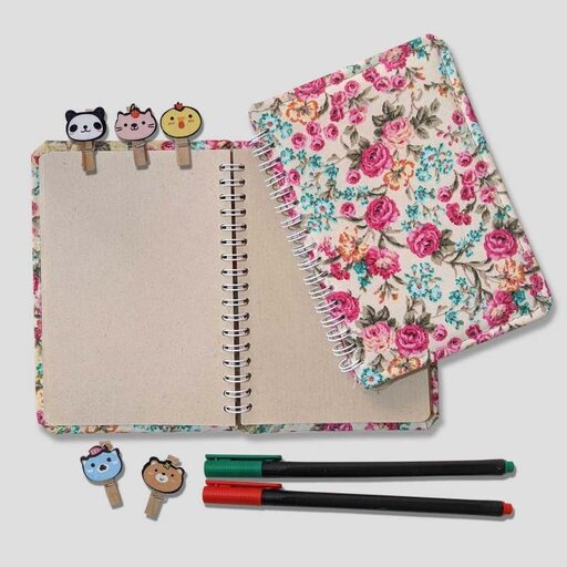 دفترچه یادداشت طرح گلدار

گل گلی فنر دوبل سیمی باکیفیت و زیبا مناسب برای هدیه