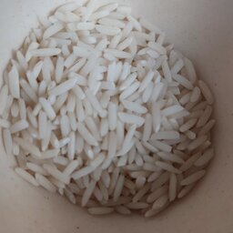 برنج هاشمی مرغوب گیلان در بسته بندی دو کیلوگرمی 