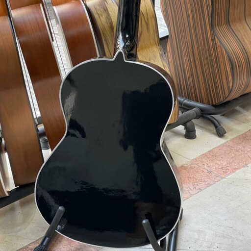گیتار یاماها c70 مدل RAE