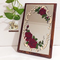 آینه رومیزی پایه دار  با نقش برجسته ویترای و طرح گل رز