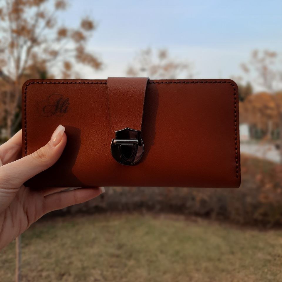 کیف پول مردانه چرم طبیعی گاوی دستدوز (کیف جیبی) با 12 کارت و زیپ