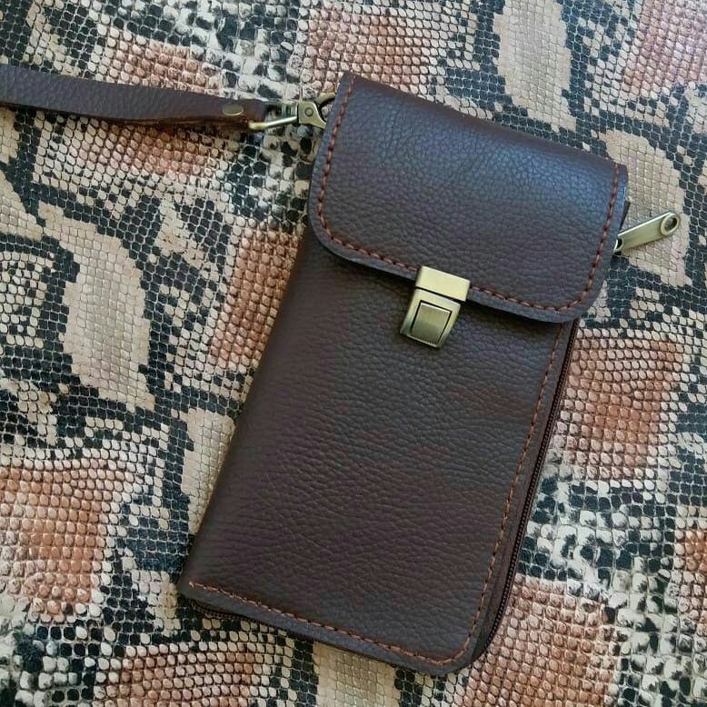 کیف پاسپورتی اسپرت چرمی طبیعی دست دوز