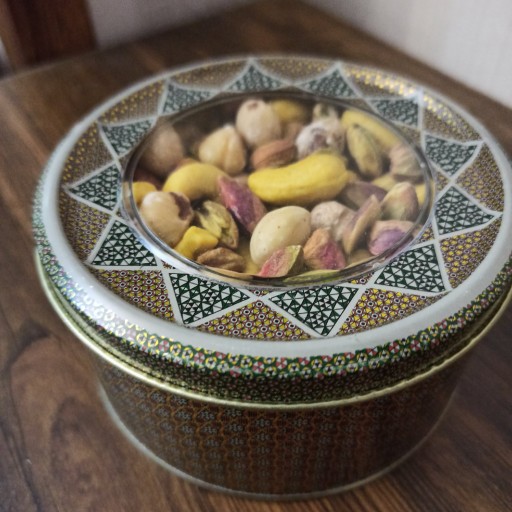 ظرف خاتم‌کاری آجیل چهار مغز لوکس (330گرمی)