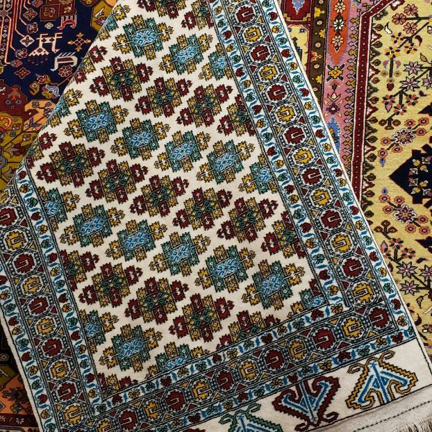 قالیچه دستبافت ترکمن اعلا، طرح قافسه گل، 1/5 متری، ارسال رایگان، ریزبافت