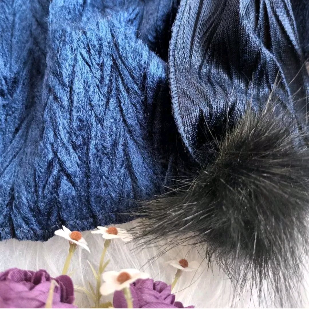 شال موهر مخملی جناقی پم پم دار