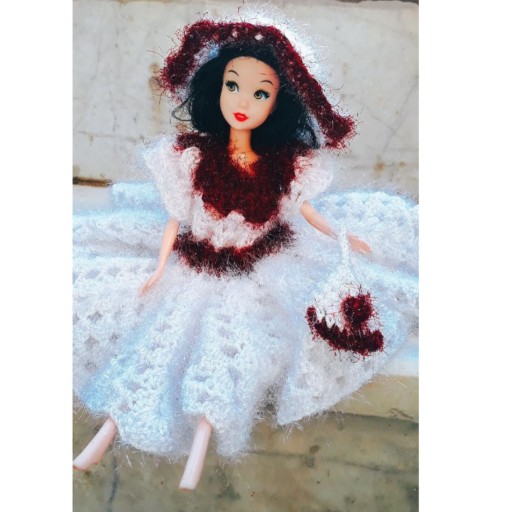عروسک باربی مفصلی با لباس دست بافت(28 سانتی)