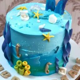 کیک تولد کیک دریایی ،خامه و تزیین فوندانت