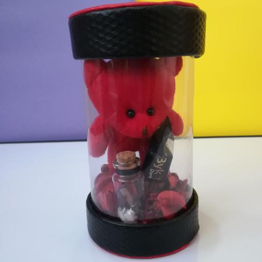 گیفت ولنتاین (عروسک خرس قرمز همراه با بطری عشق و شکلات) ( هدیه )