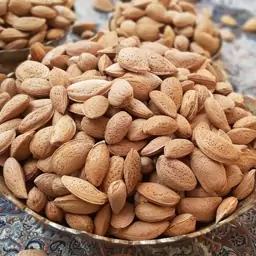 بادام درختی  و اورگانیک (1کیلو گرم)