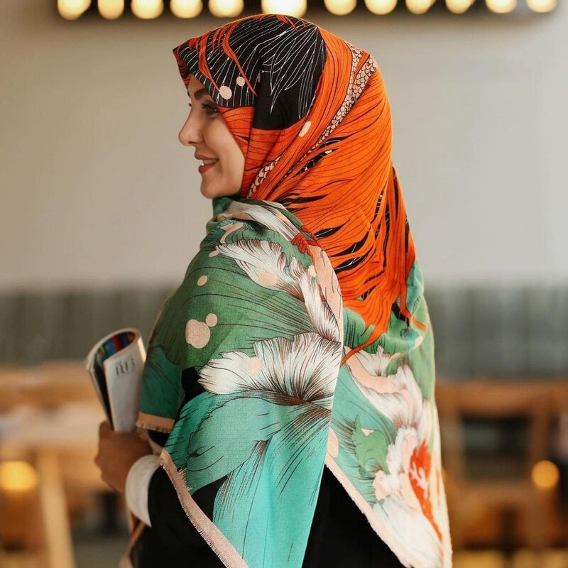 روسری نخ کشمیر وارداتی اصل سیااسکارف  طرح دریا در 2 رنگ جذاب