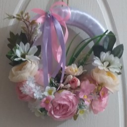 پشت دری با تزیین گل ارایی قابل نصب درب اتاق کودک و عروس و درب ورودی در رنگهای دلخواه