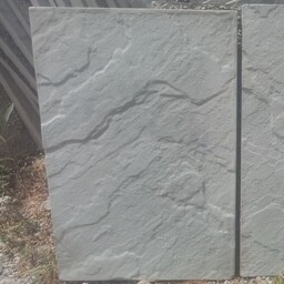 دیوارپوش پلیمری (نمای خارجی) طرح مالون-رنگ خاکستری (طوسی کمرنگ)-سایز 40-60 سانتیمتر مربع-هزینه به ازای هر دونه می باشد.
