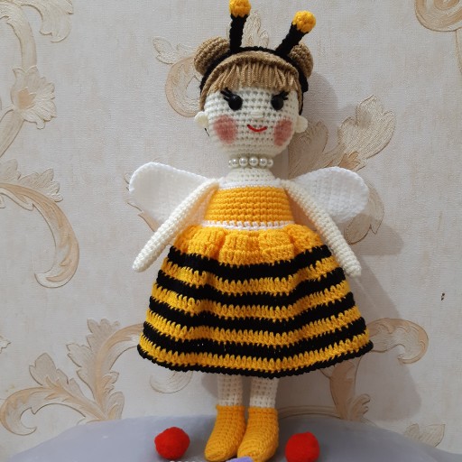 عروسک دختر زنبوری. قد :  40 سانت
