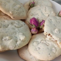 شیرینی پفکی گردویی 100 گرمی