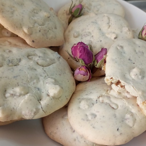 شیرینی پفکی گردویی خانگی (100 گرمی)