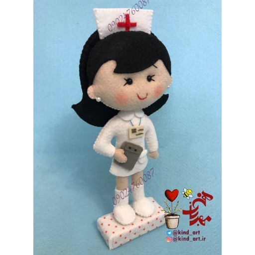 عروسک خانم دکتر نمدی, عروسک پرستار نمدی, پزشک نمدی (ویژه روز پزشک, تقدیر از کادر درمان, هدیه به دانشجویان پزشکی)