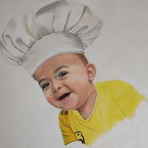 سفارش نقاشی چهره کودک با مدادرنگی سایز A4 تک چهره با بک گراند ساده ی رنگی