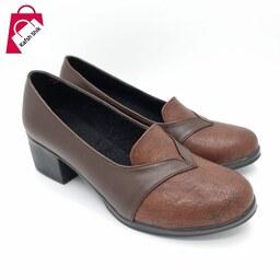 کفش چرم زنانه مدل چنگی قهوه ای پاشنه پنج سانتی  ( سایزهای 37 تا 40 )