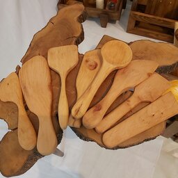 کفگیر و ملاقه چوبی آشپزخانه چوب روس رنگ طبیعی چوب ضد آب با روغن گیاهی
