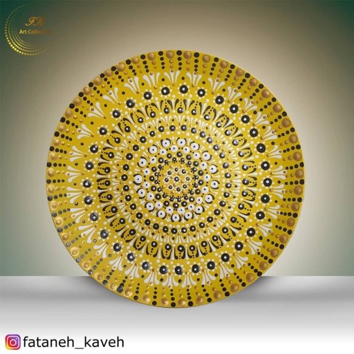 بشقاب چینی نقطه کوبی شده 
رنگ : زرد
ابعاد : 25*25 cm
مناسب برای دیوارکوب و رومیزی