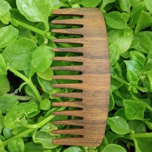 شانه چوبی جیبی دست ساز با پوشش روغن گیاهی مخصوص چوب