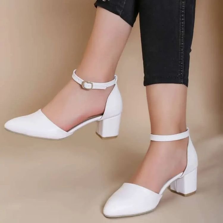 کفش زنانه تابستونی پاشنه هم 4 سانت روکشدار،رنگ بندی طبق سلیقه سایز بندی36تا43غرفه تولیدی پاپیلون کیفیت تضمینی